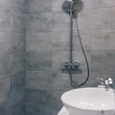 Wiigi Apartahotel 3*